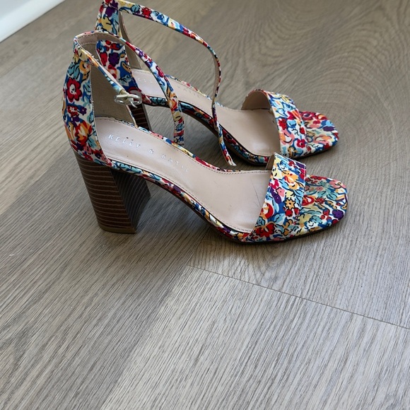 Kelly & Katie Multicolor Floral Block Heels - Picture 2 of 4